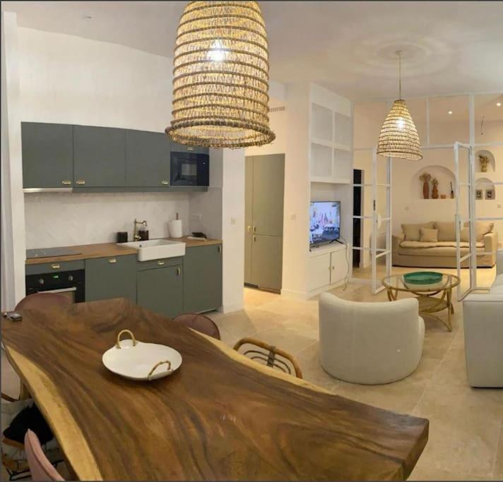 Chic Et Boheme A Endoume, A Deux Pas Du Vieux-Port Apartment Марсилия Екстериор снимка