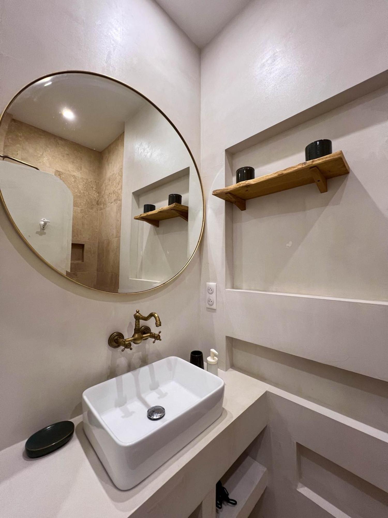 Chic Et Boheme A Endoume, A Deux Pas Du Vieux-Port Apartment Марсилия Екстериор снимка